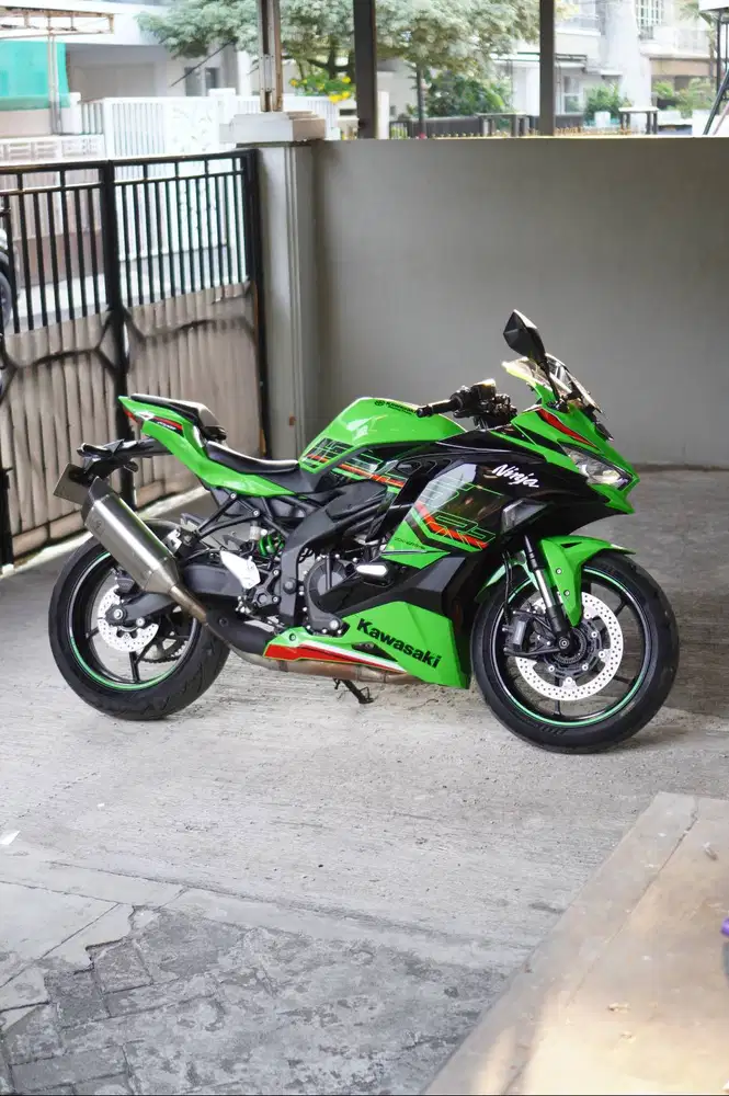 Kawasaki Ninja ZX25RR 2023