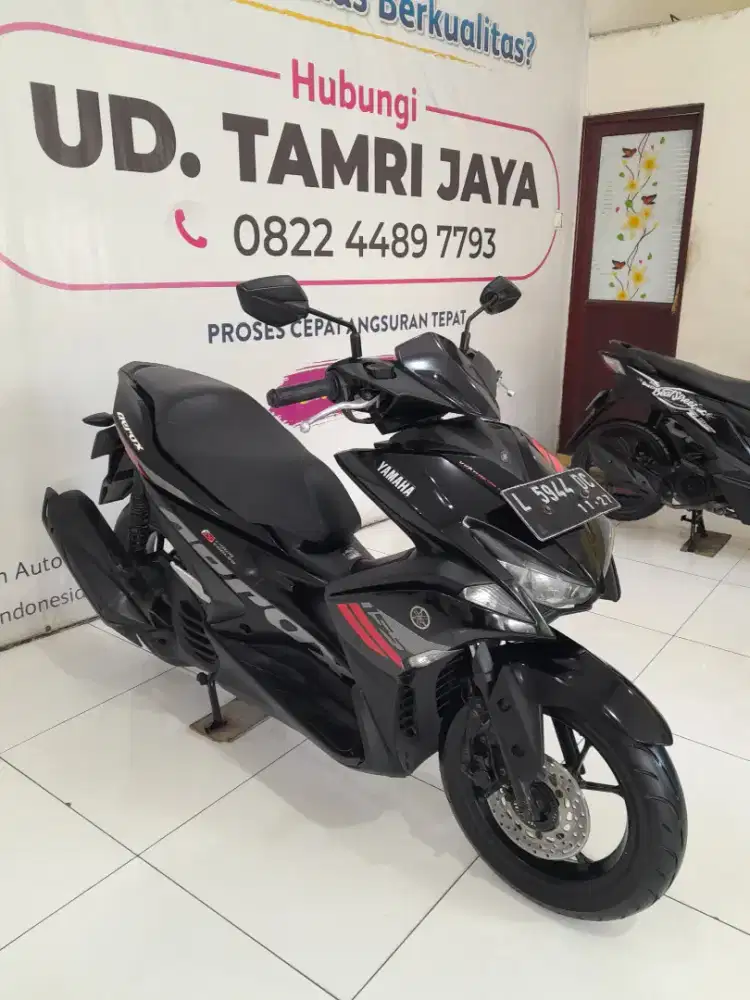 BLACK YAMAHA AEROX 155 2017