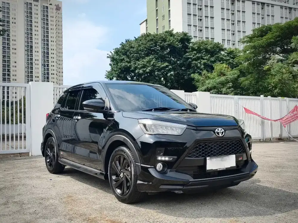 LOW KM5000 Raize GR Sport Matic Metik 2025