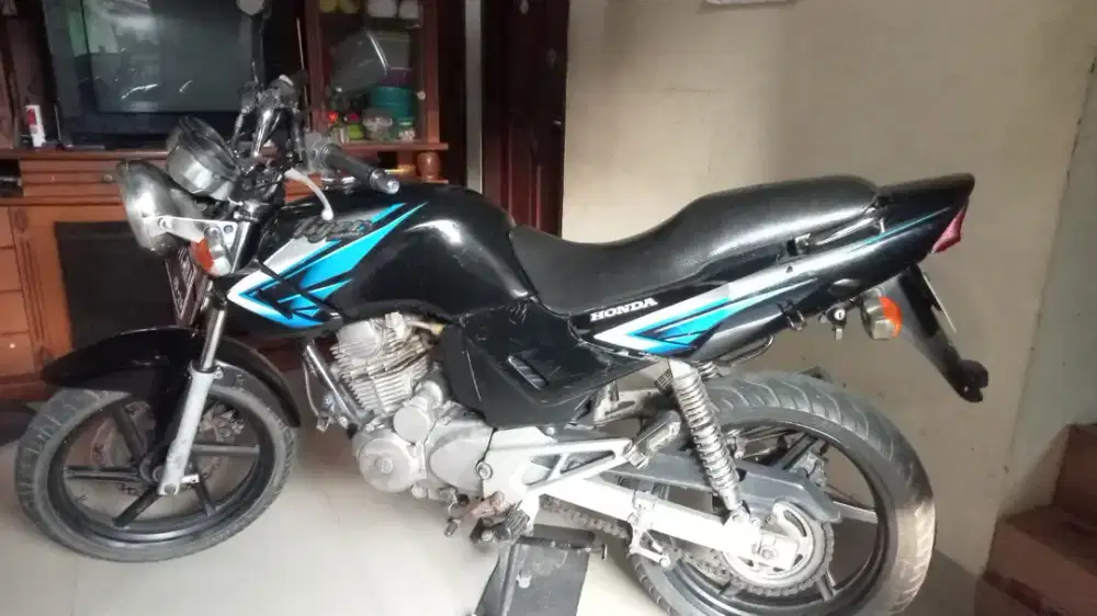 Honda Tiger 2006