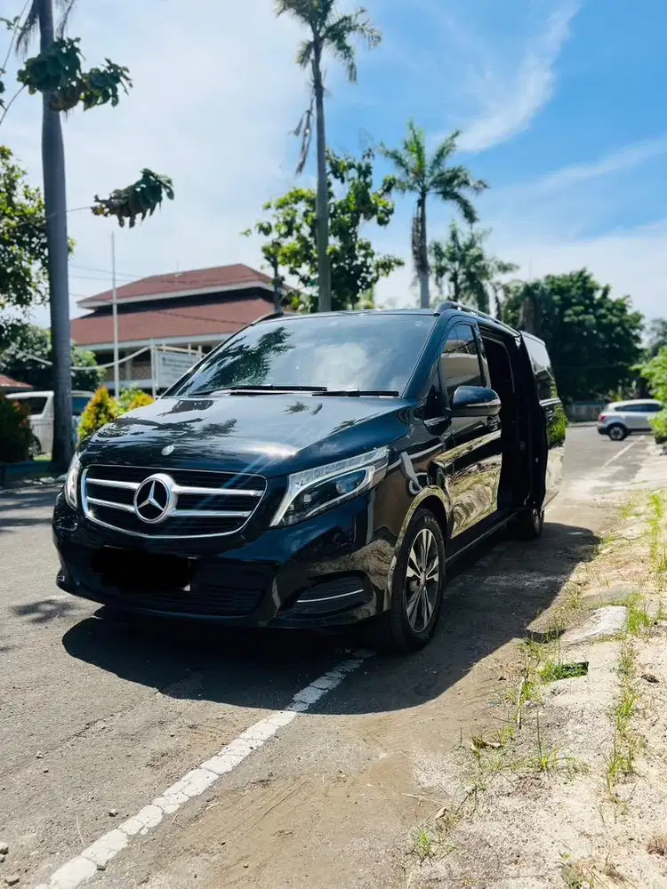 CASH MURAH MERCEDES DIESEL V220d SUPER IRIT 8 SEATER MUAT BANYAK ORI