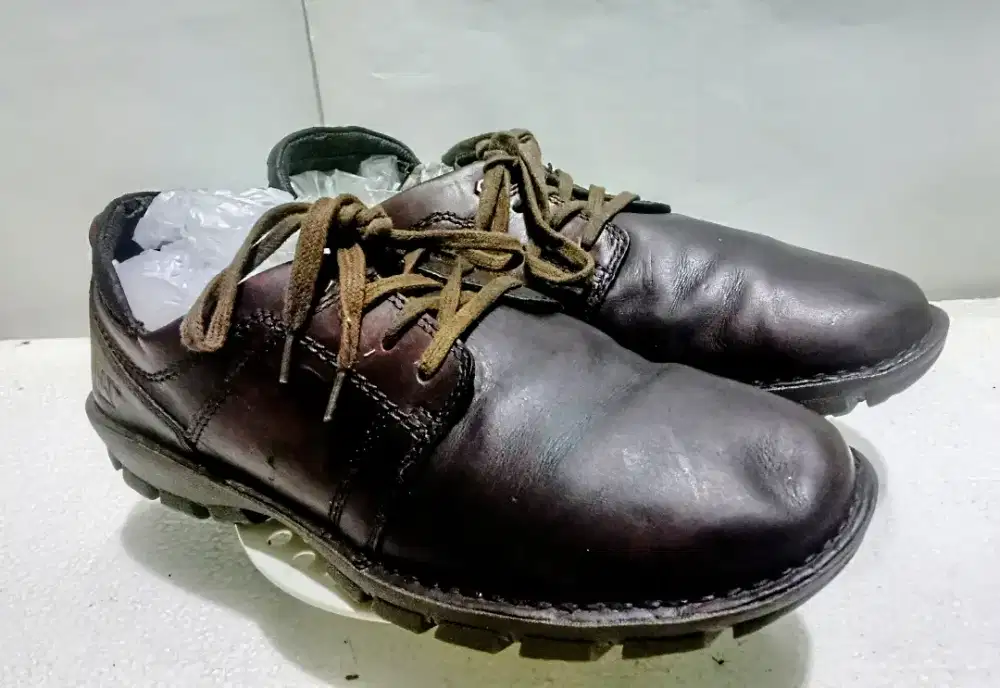 Caterpillar - Sepatu Pria Casual Kulit Import Original