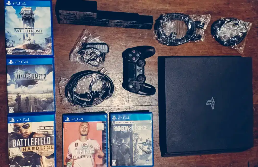 • Jual PS4 Pro Original Lengkap •