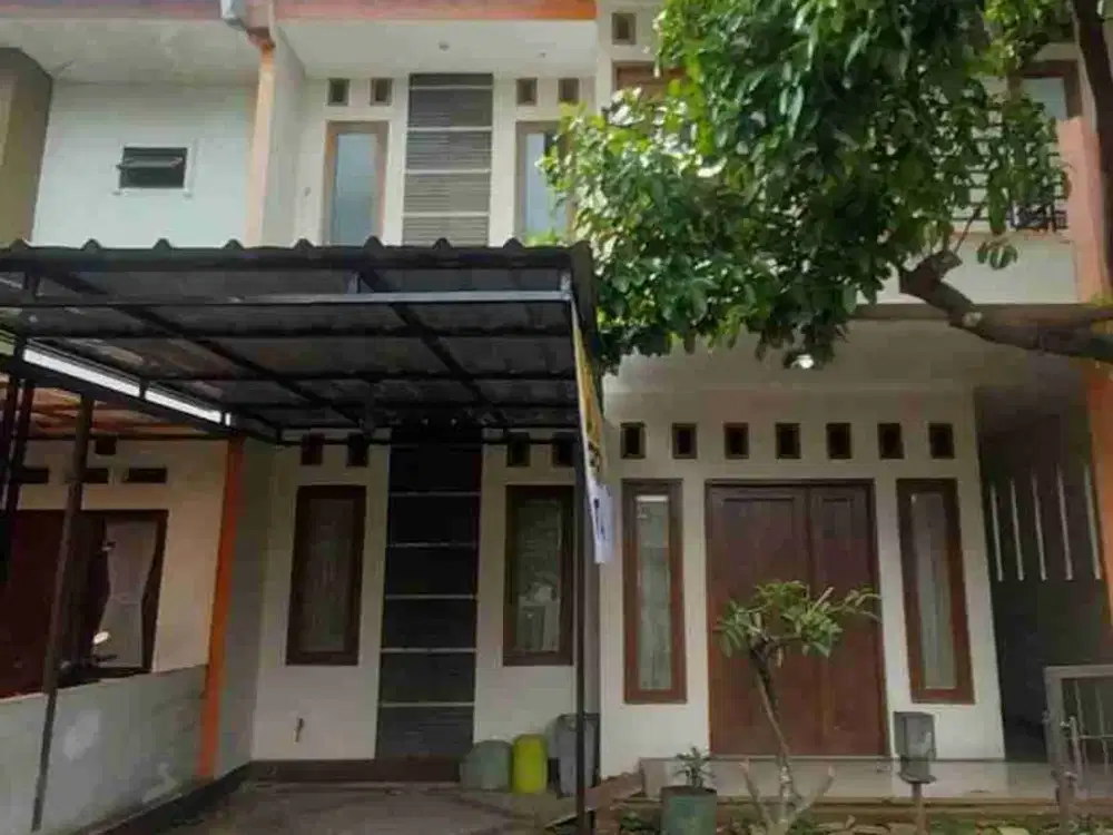 RUMAH JAGAKARSA SRENGSENG JAKARTA SELATAN 2 LANTAI LOKASI NYAMAN STRATEGIS HARGA MIRING SIAP HUNI