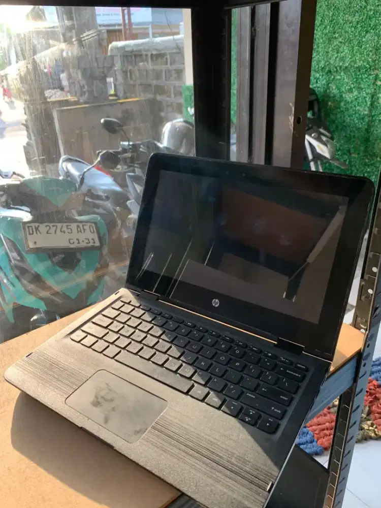 Laptop touchscreen murah