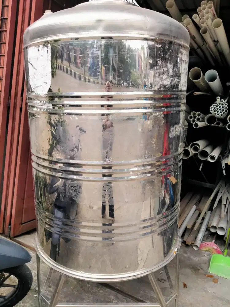 BEKAS DISPLAY TOKO :  Tangki Air Stainless SUN 1000 Liter