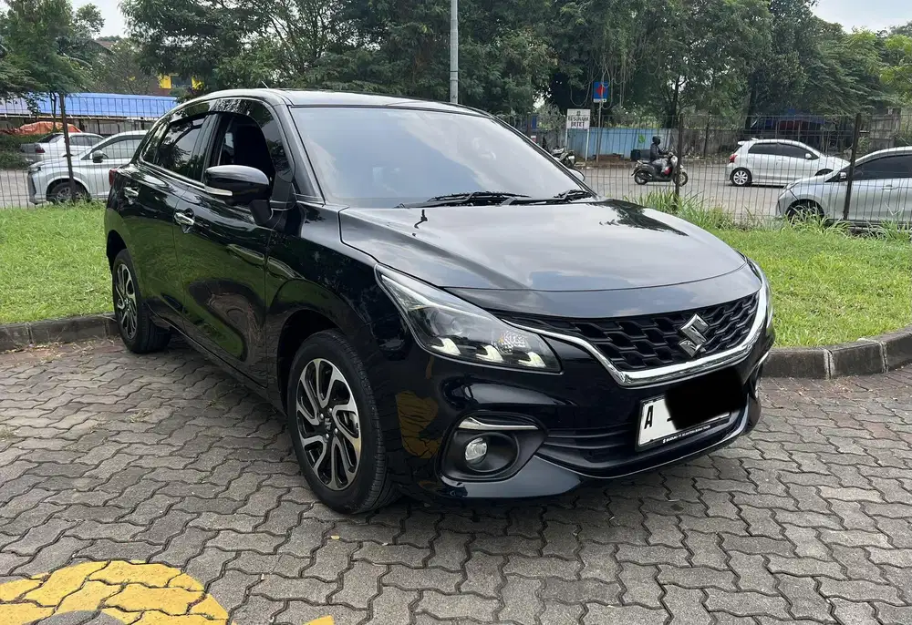 Suzuki Baleno AT 2024 Hitam Km 14rb Pajak Panjang