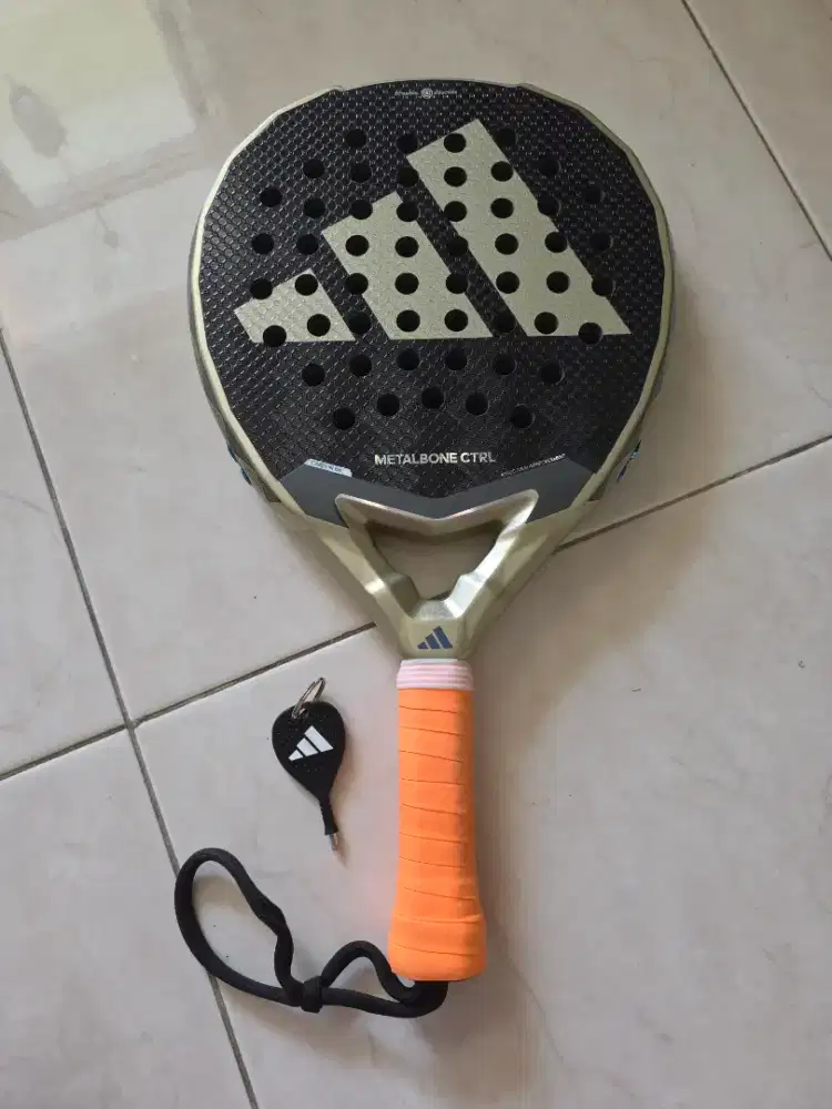 Raket padel Adidas Metalbone CTRL 3.4 2025
