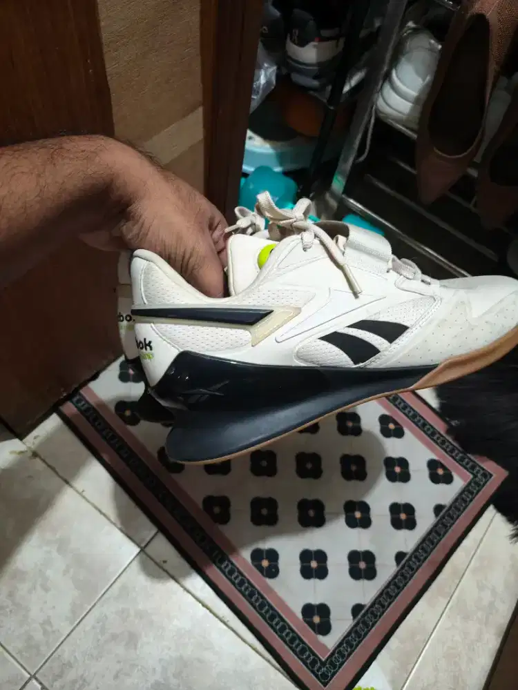 Reebok legacy lifter