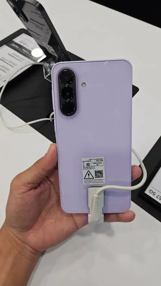 Samsung galaxy A37