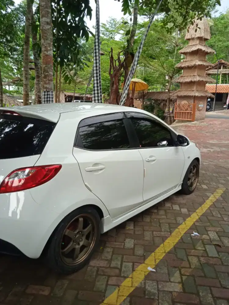 Mazda 2 2011 Manual