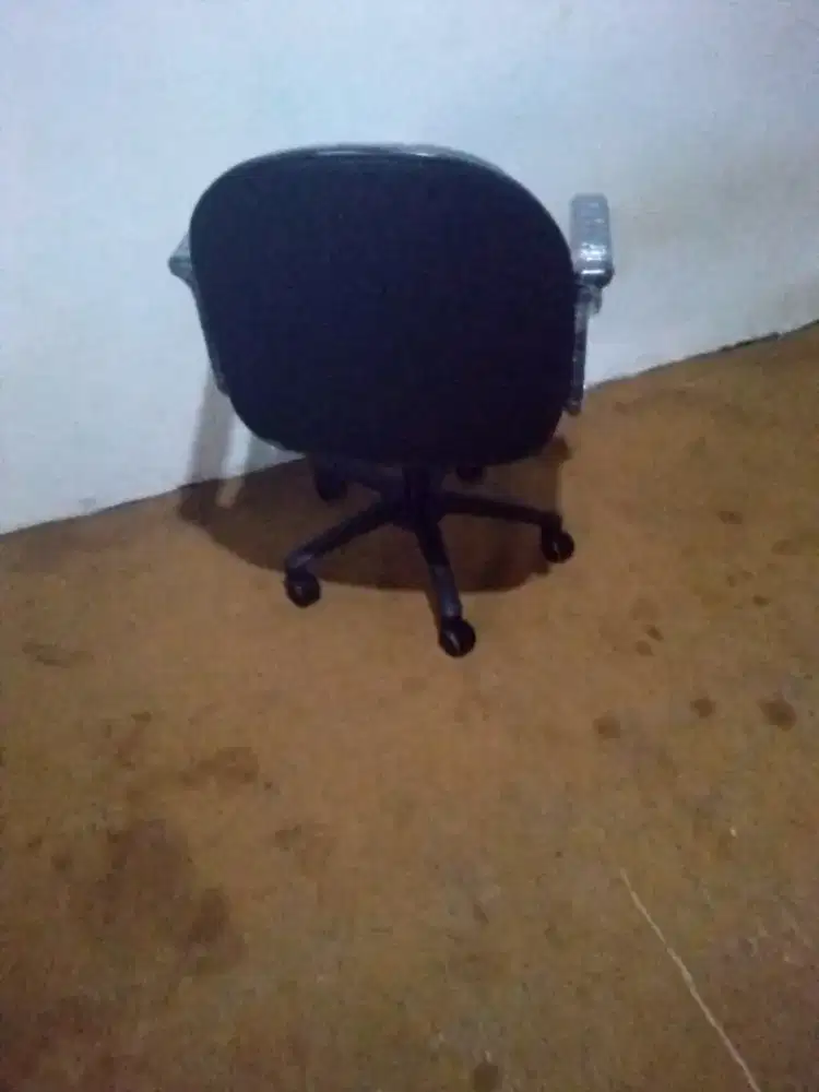 Kursi kantor hidrolik