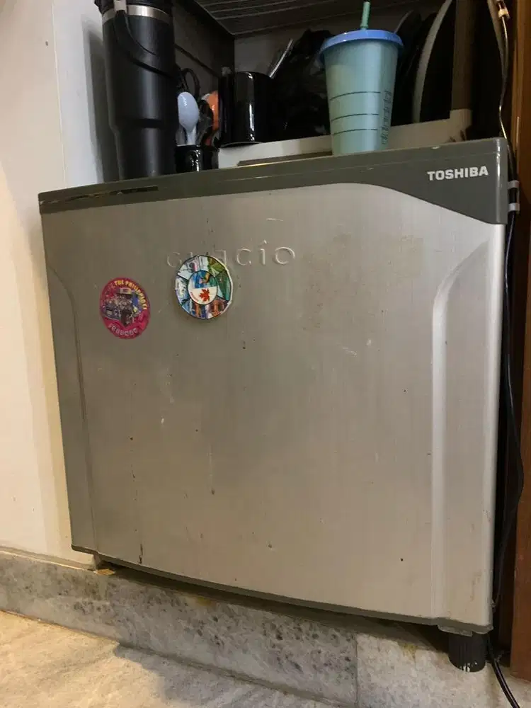 Kulkas Mini Toshiba