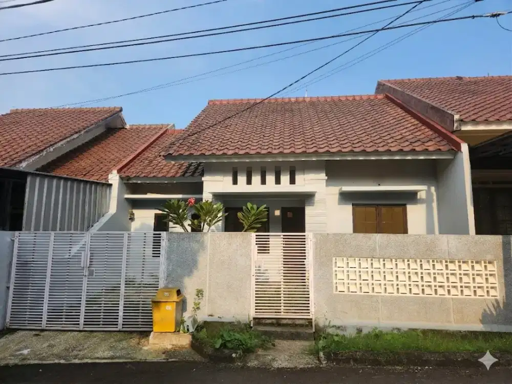 Rumah Siap Huni dekat Tol Jagorawi di Mutiara Sentul