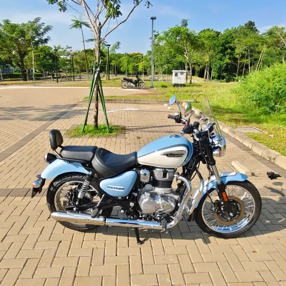 Royal Enfield meteor 350cc reg 2025