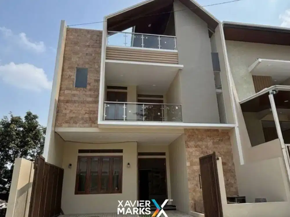 Dijual Baru Villa Cantik Mewah Dg Private Pool dan Rooftop Siap Huni Lingkungan Tenang Dekat ke Wisata Jatim Park 1 dan Alun-alun di Abdul Gani Atas