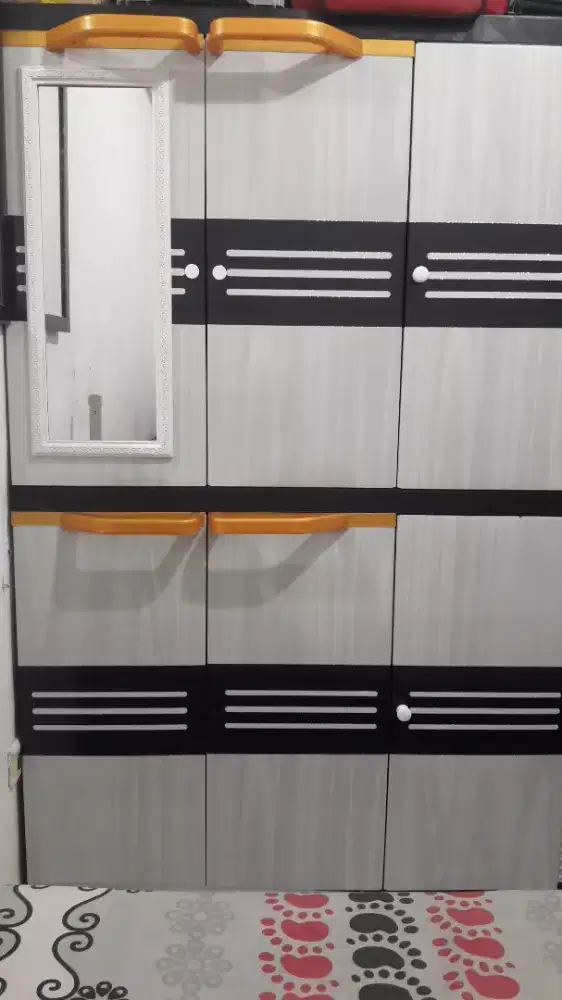Lemari plastik naiba 3 pintu