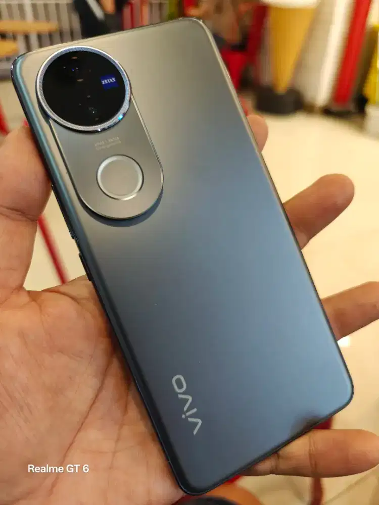 VIVO V50 5G Garansi panjang banget Maret 2027 lengkap normal murah