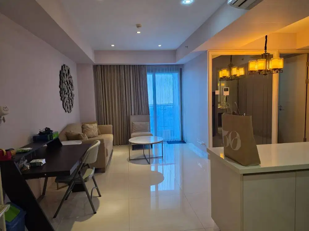 SEWA TAHUNAN APARTEMEN LARIZ MANSION 2BR HIGH FLOOR CONNECT MALL