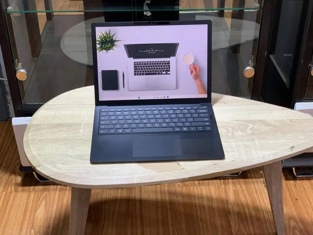 Microsoft Surface Laptop 3 13.5Inch Corei7 Gen 10 Ram 16GB SSD 2K IPS