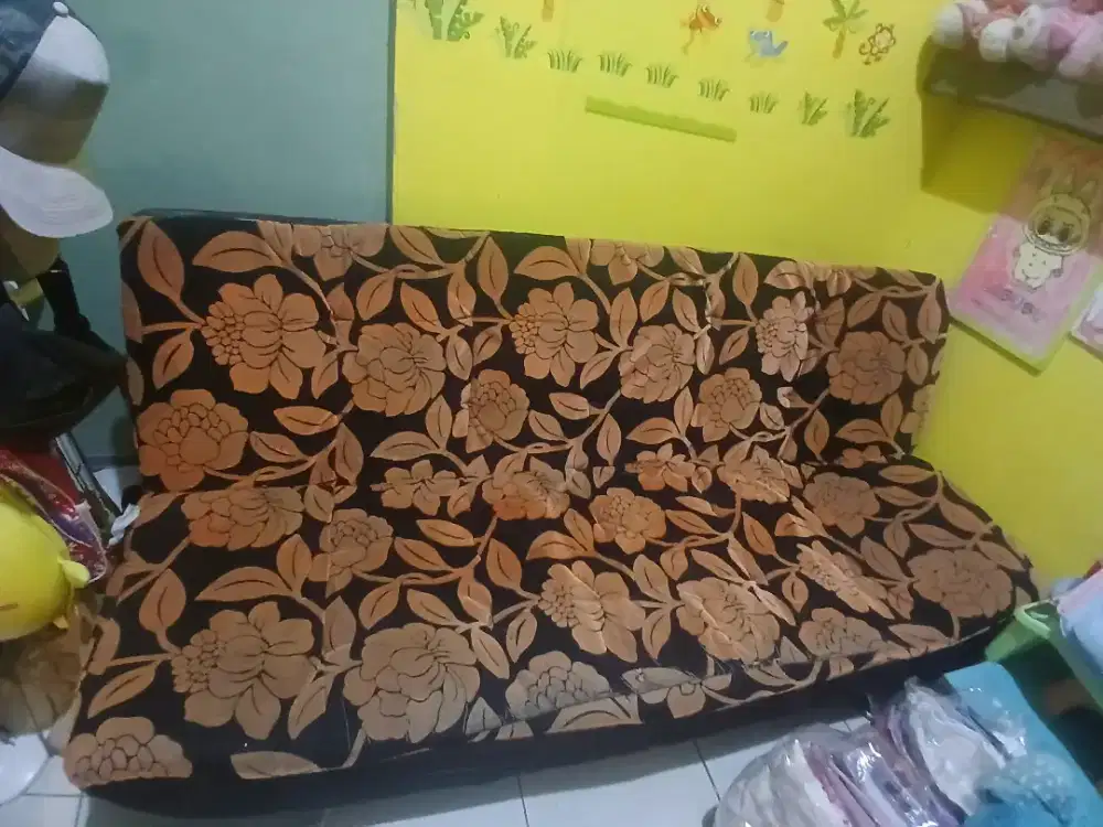 Di jual Sofabed masih bagus layak pakai