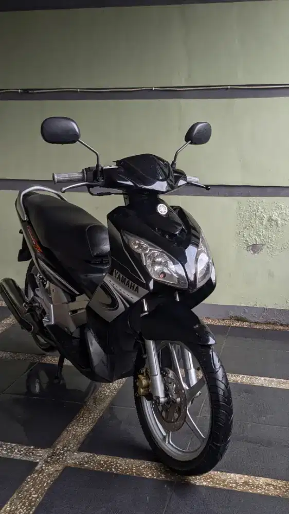 Yamaha Nouvo Z 2005 Hitam