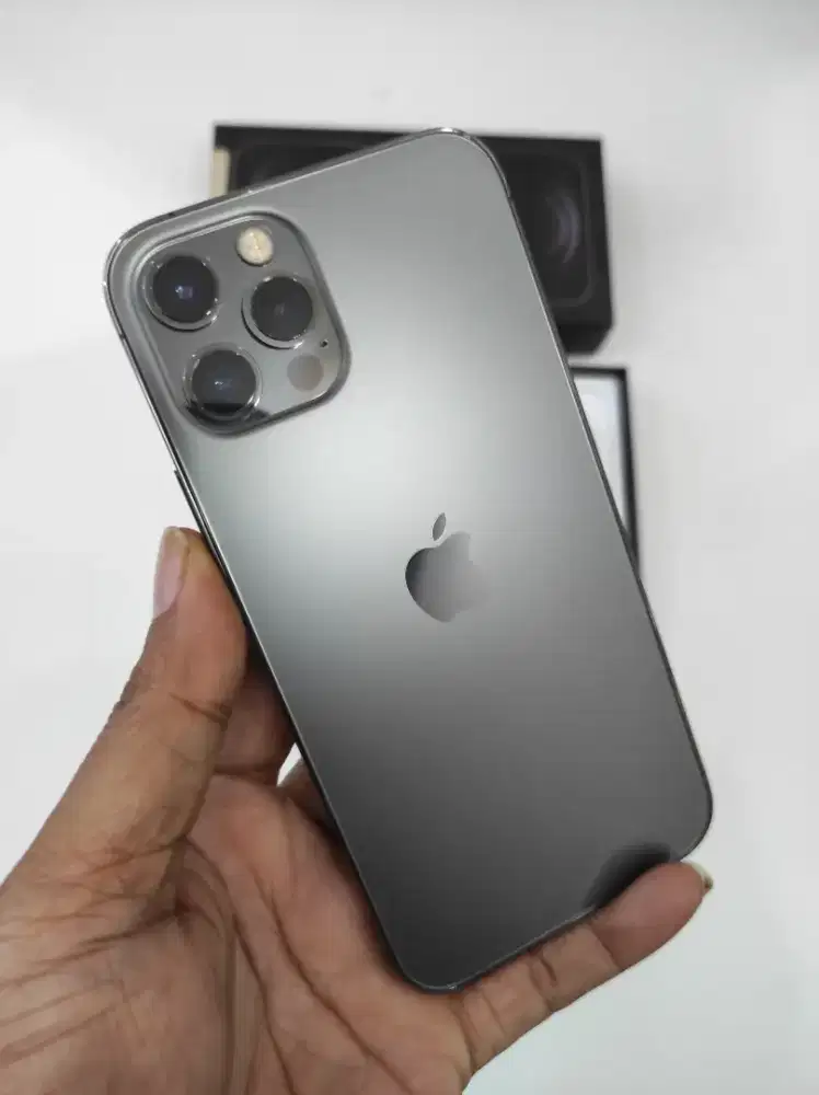 Iphone 12pro 128
Mulus 98%
Bh 71% masih ori bawaan 
Fulset
Wifi aja