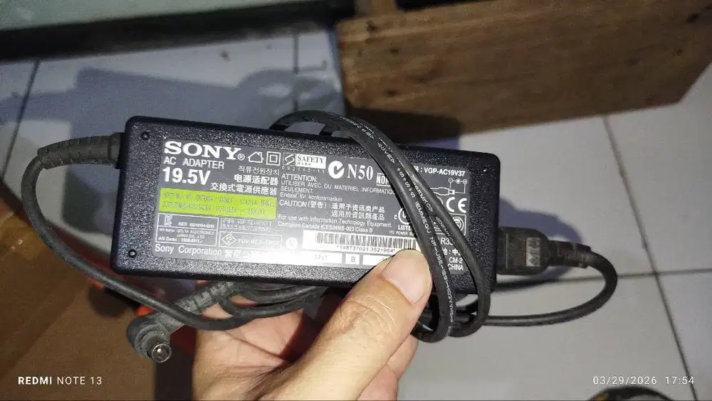 ADAPTOR CHARGER LAPTOP SONY 19.5V