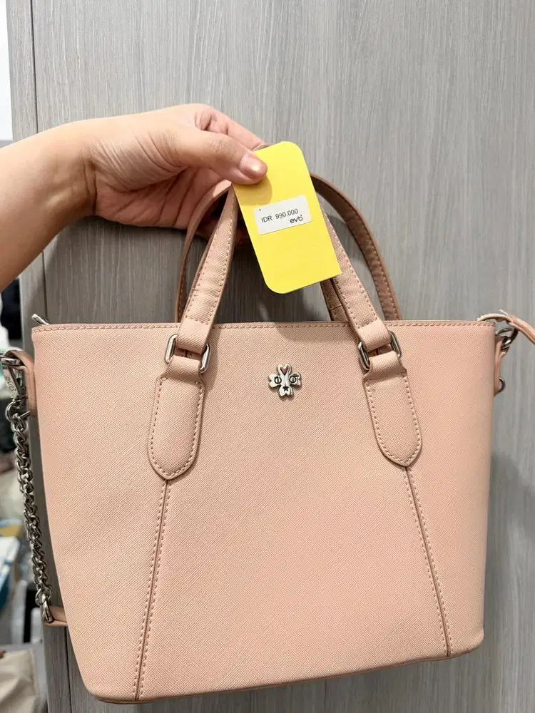 Evb sling bag warna peach
