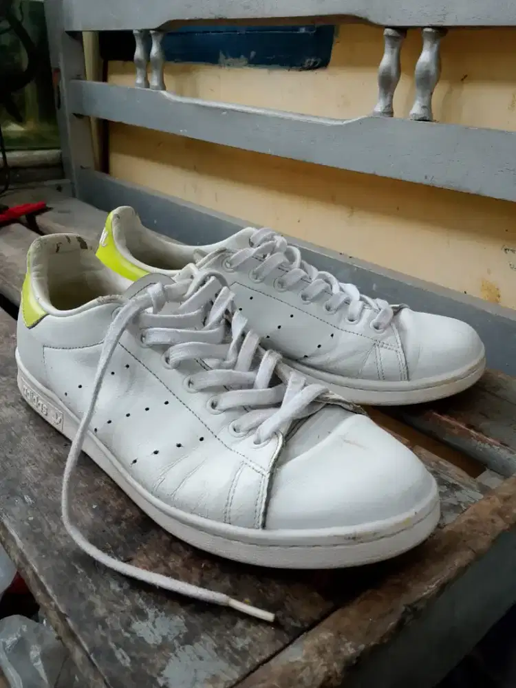 Sepatu adidas smith size 43 kulit asli