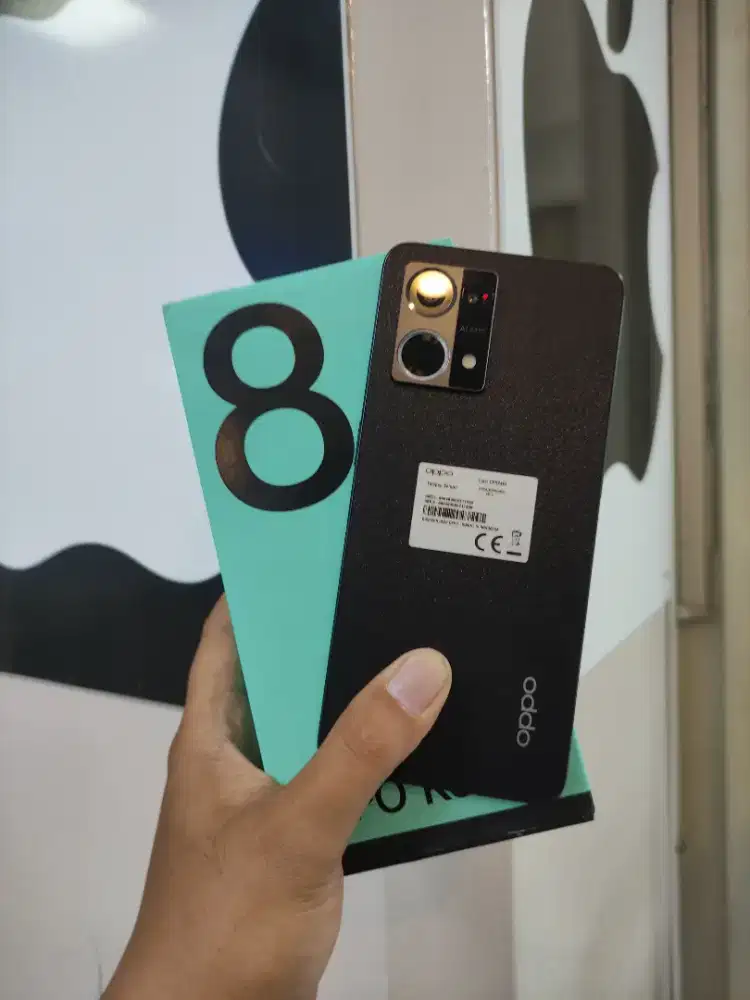 Oppo reno 8 8/256