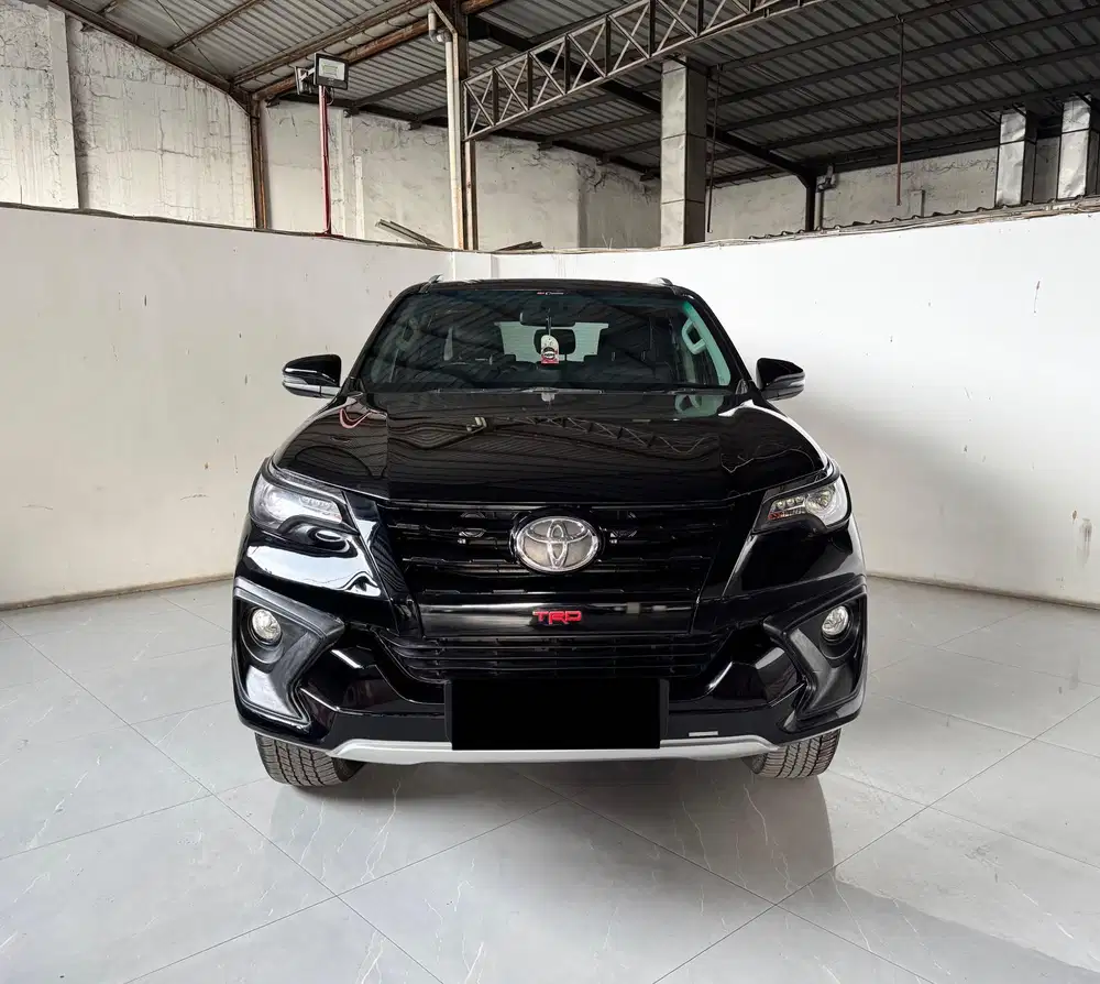 Toyota Fortuner VRZ TRD At jual kondisi apa adanya