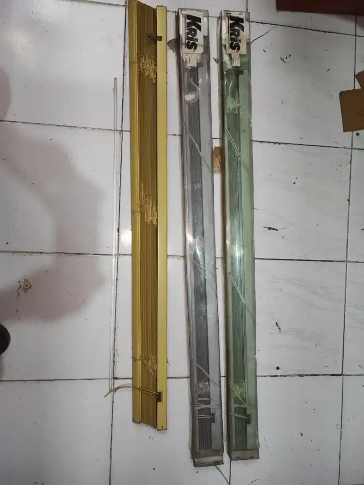 Krey plastik buat di kusen jendela