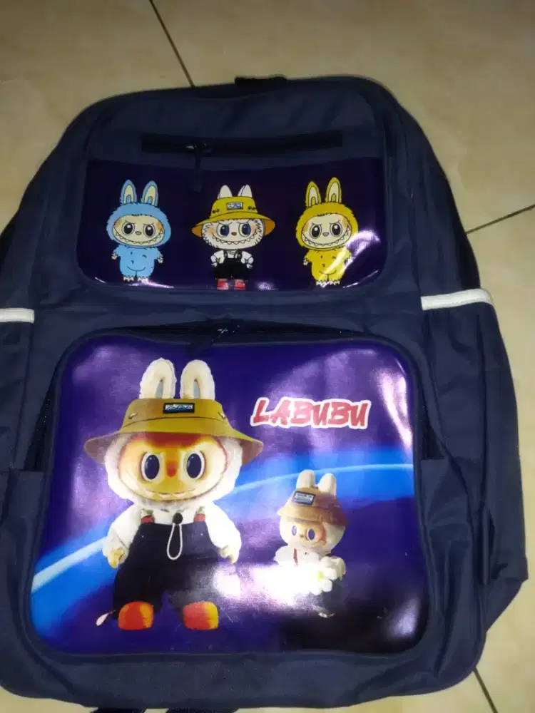Tas labubu sekolah