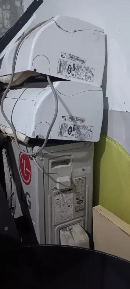 Di jual ac LG inverter 1/2 pk