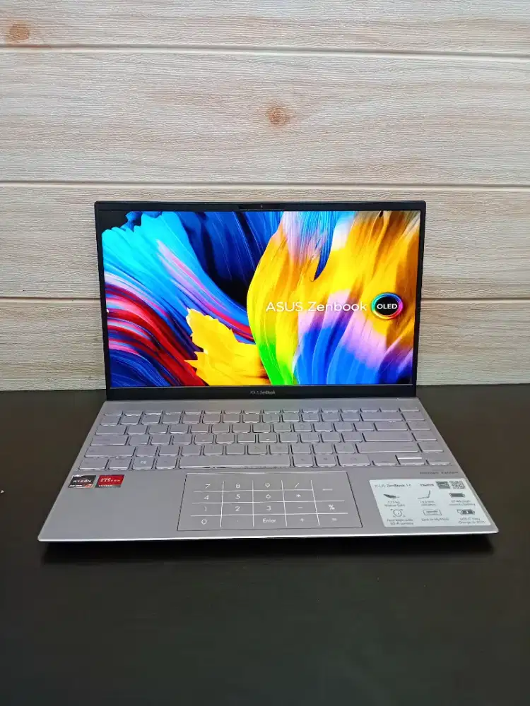 Asus Zenbook 14UM425IA Ryzen 7 4700U (8CPUs) 2,0GHz Ram 16gb ssd 512gb
