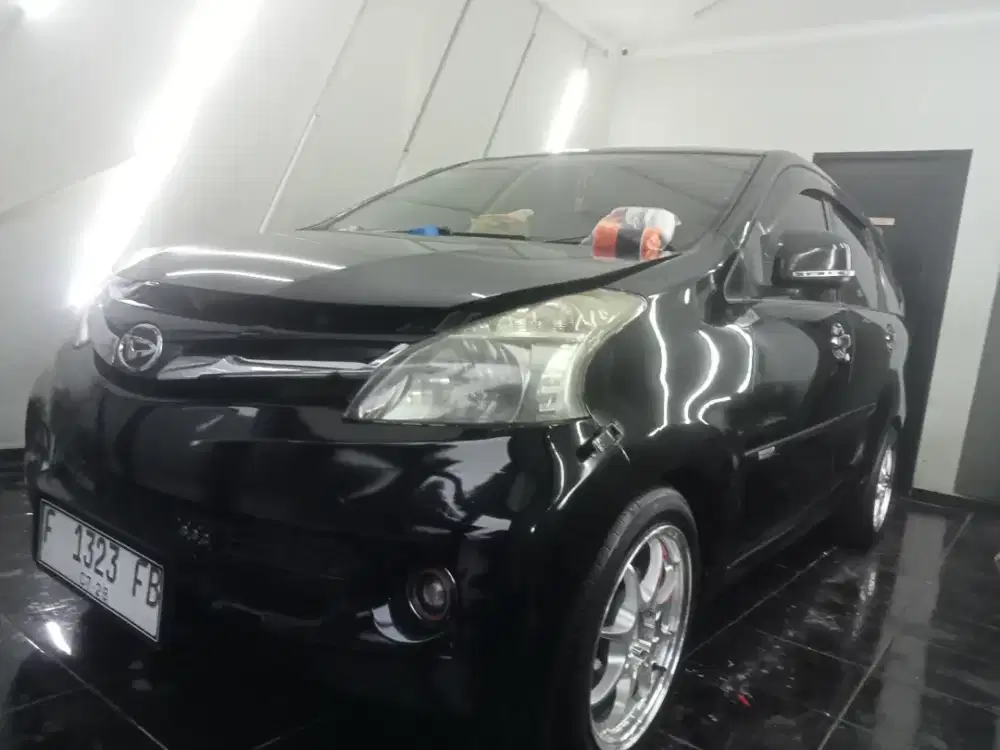 Detailing mobil panggilan