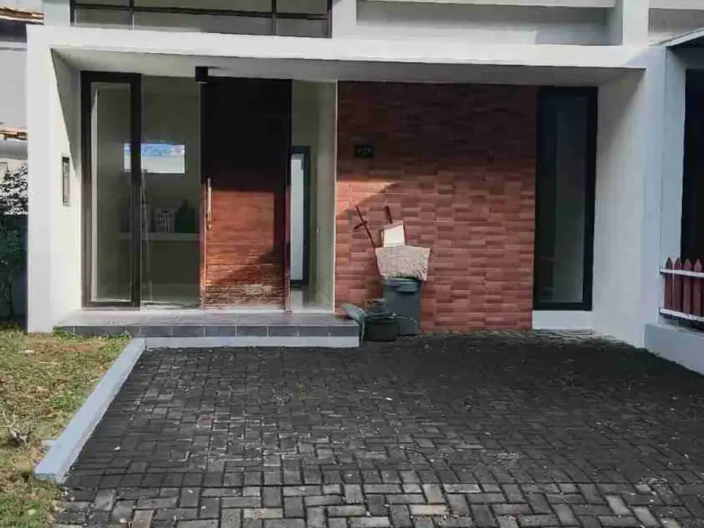 Rumah di Citragrand Cluster Yellow Leaf posisi ujung Pojok Buntu