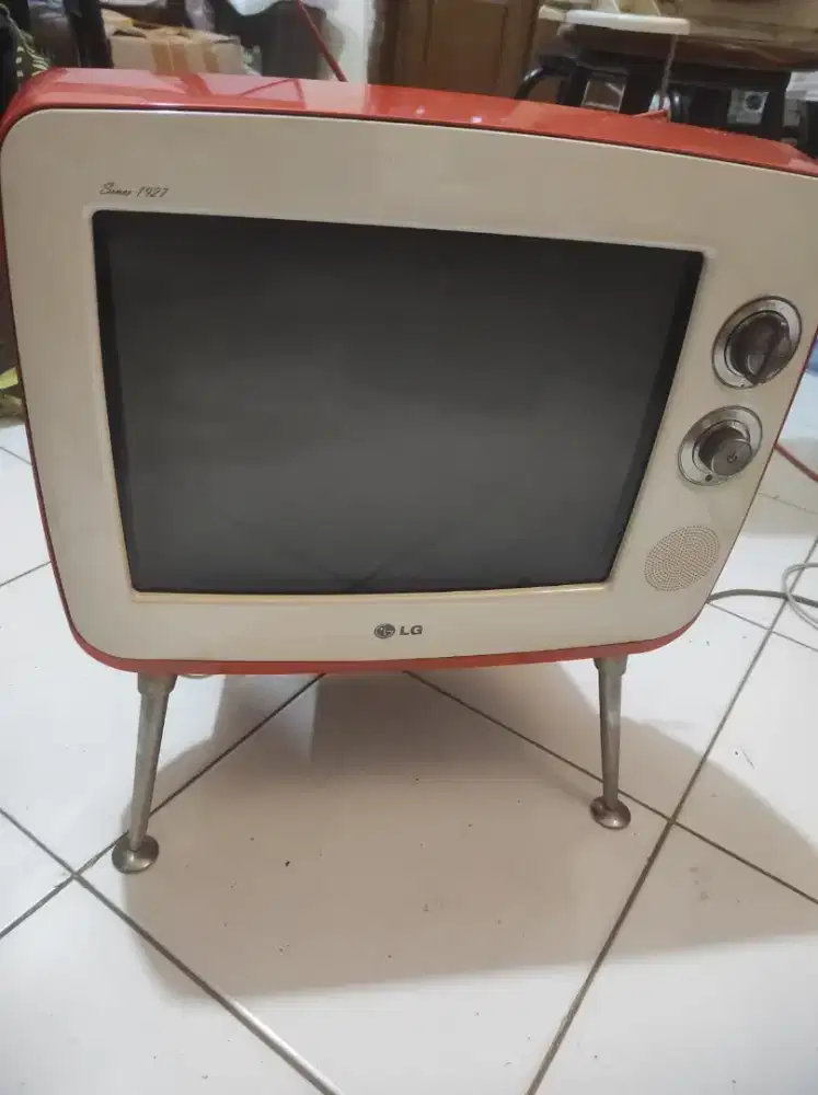 LG Retro TV series 1 vintage
