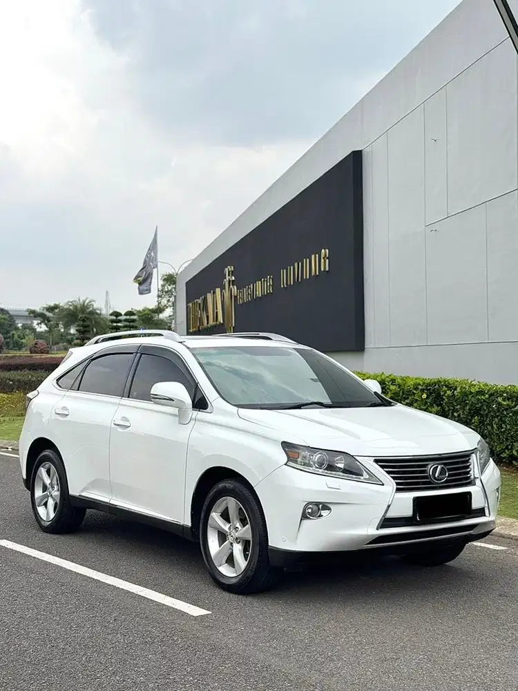 KM LOW ISTIMEWA! Toyota Lexus RX270 A/T 2011