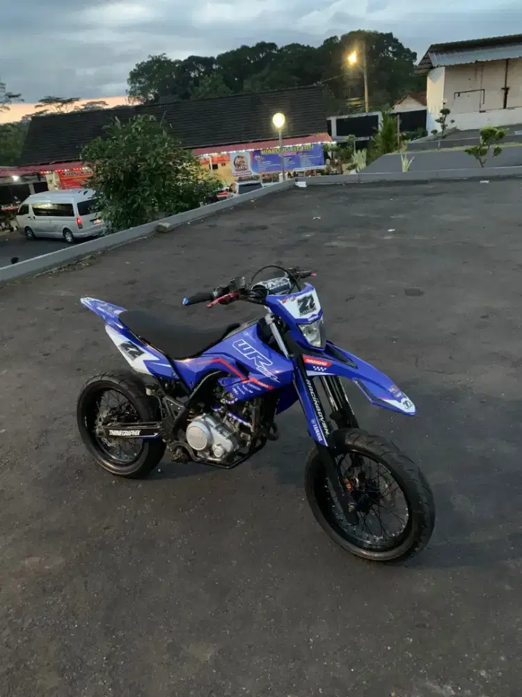 YAMAHA WR 155R SUPERMOTO