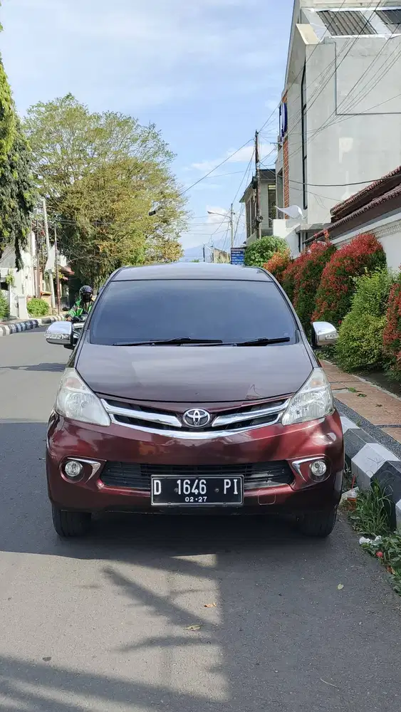 Toyota Avanza g mt 2012 marun
