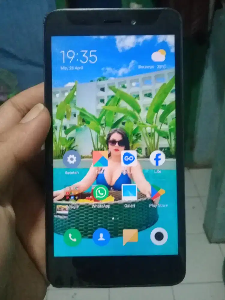 Xiaomi redmi 4a 4G 2/16 layar 5 inchi mulus