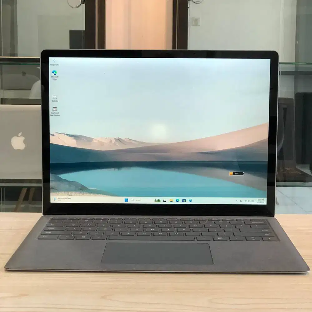 Microsoft surface laptop 3 16\256gb muliti tasking dan touch screen