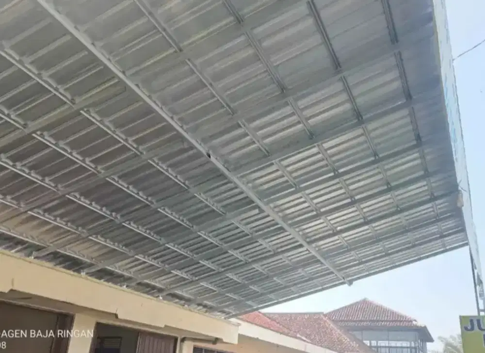 Baja ringan terpasang