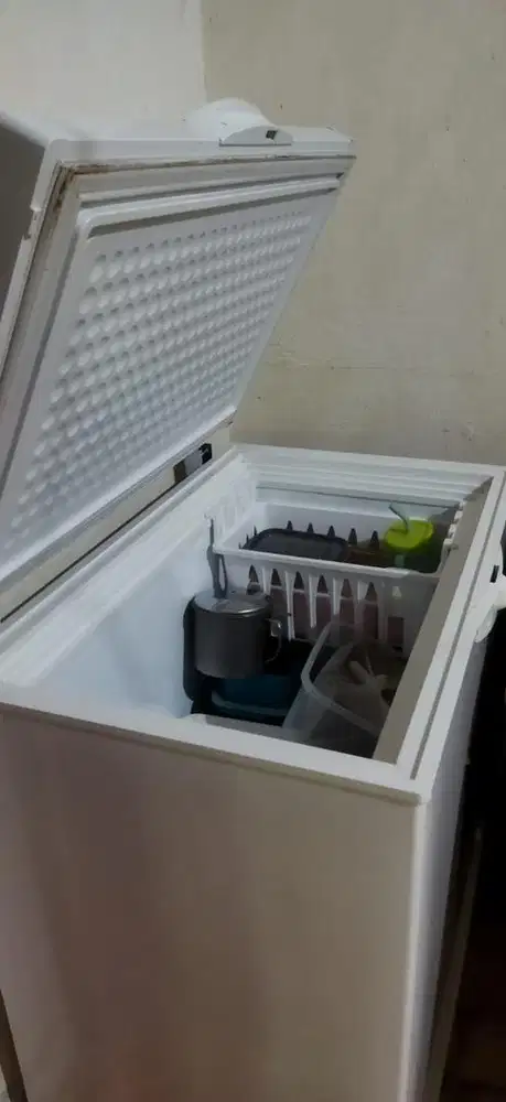 Freezer aqua 200 baru pakai 1 thn bekas jualan