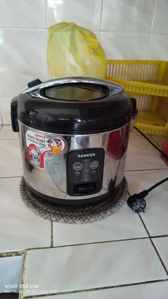 Rice cooker sanken normal