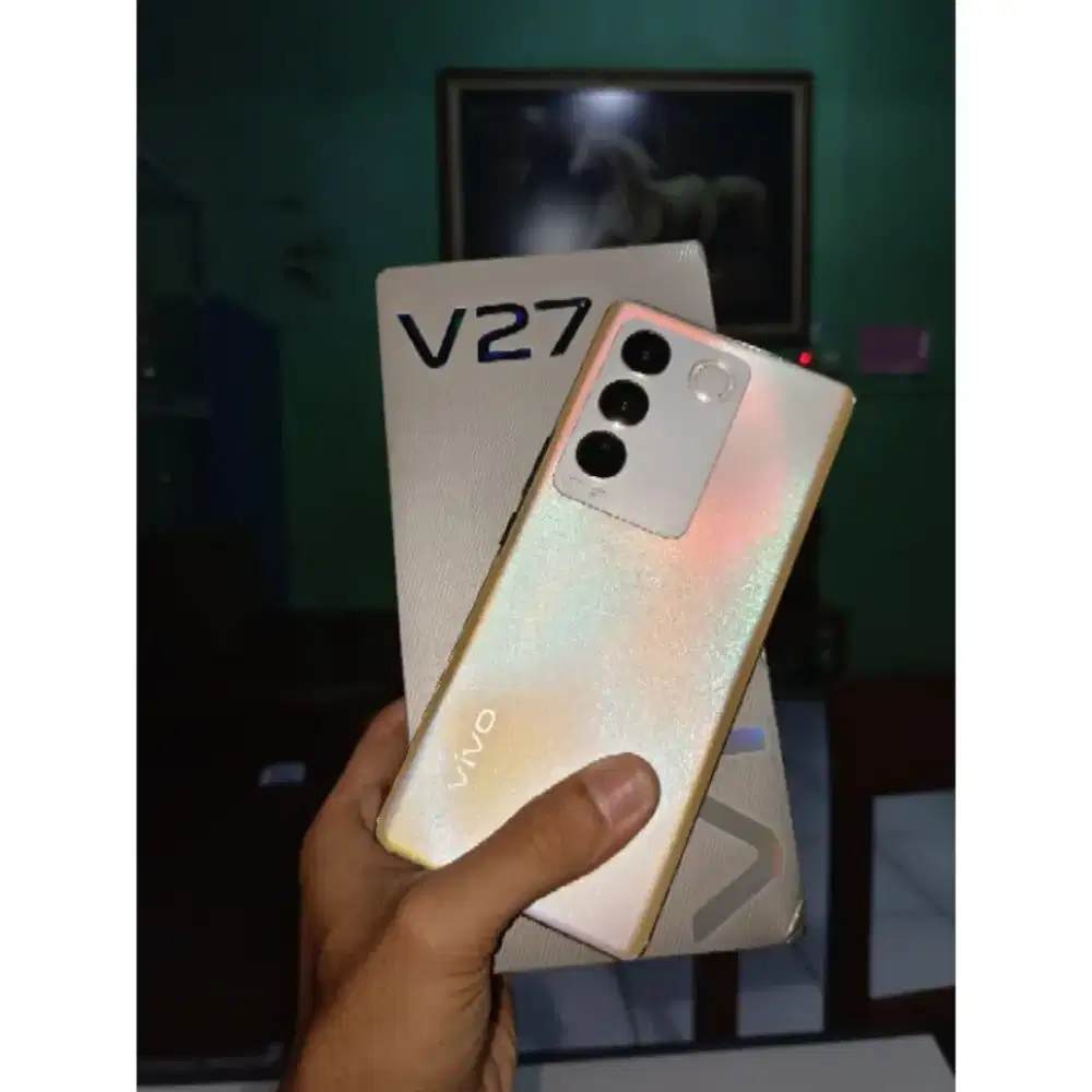 Vivo V27 8/256 gb