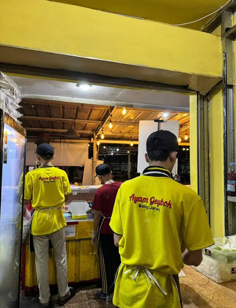 AYAM GEYBOK PEJATEN BUKA LOWONGAN