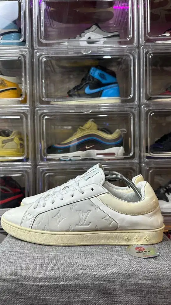 LOUIS VUITTON LUXEMBOURG LEATHER LOW TRAINERS
